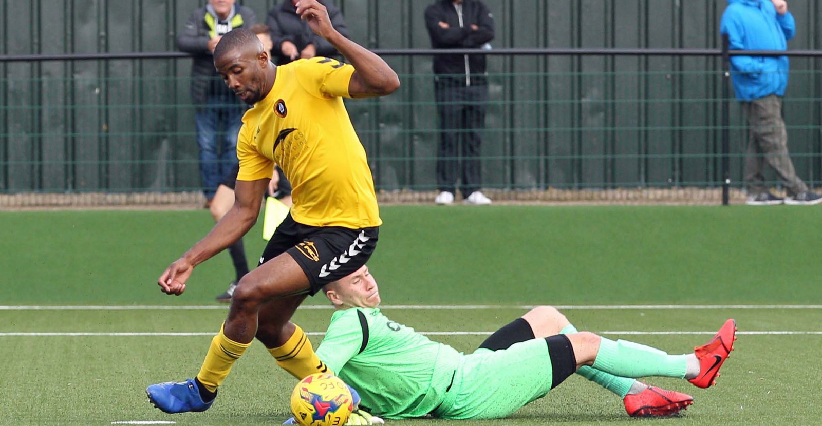 08: 3-1 Jon Letford rounds the keeper to score