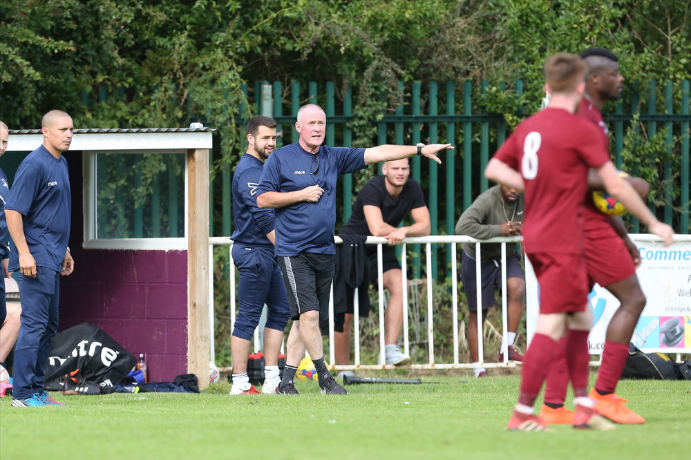 Citizens manager Nicky Ironton gives out his instructions (Photo: Danny Loo Photography)