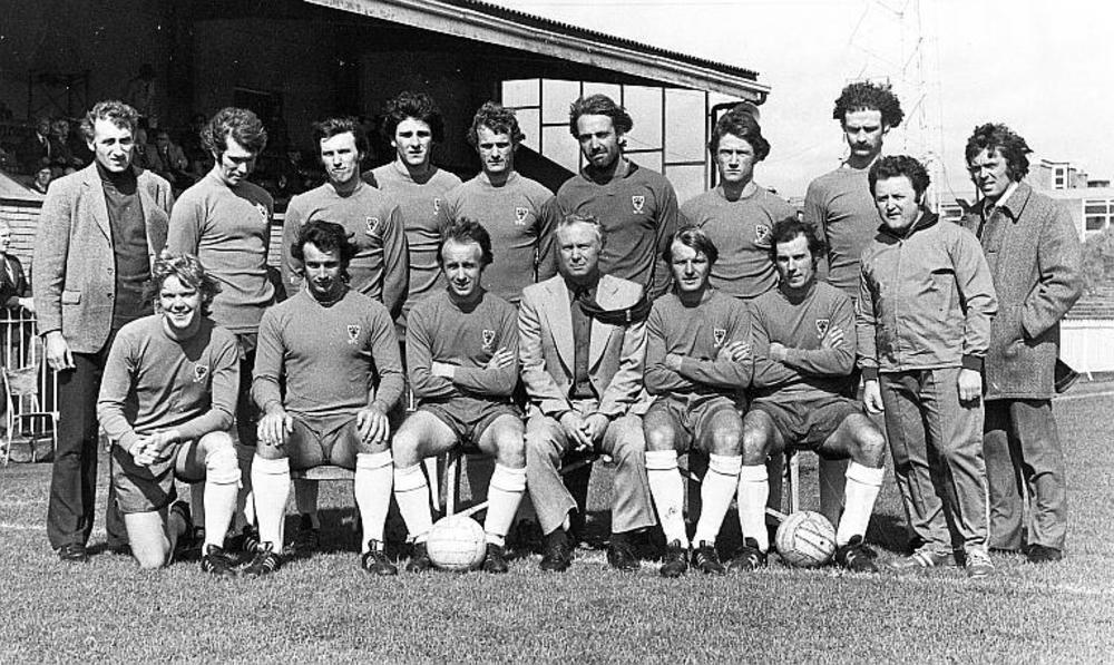 Giantkillers Wimbledon with Bob Stockley front left kneeling