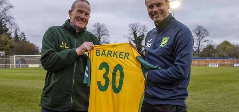 Steve Barker presented with a shirt by manager Mark Burke