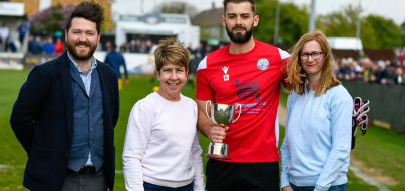 Dean Snedker receives his award - Photo: AFC Rushden & Diamonds