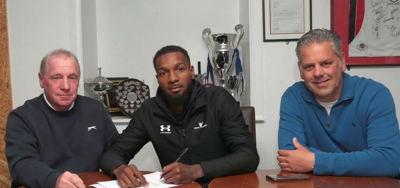 Kameron English seen signing for Hungerford in June