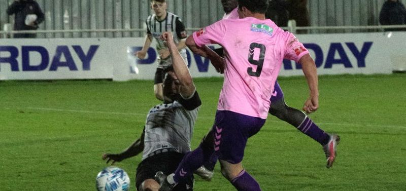 Liam Brooks scores for Hendon (D Beech Photography)