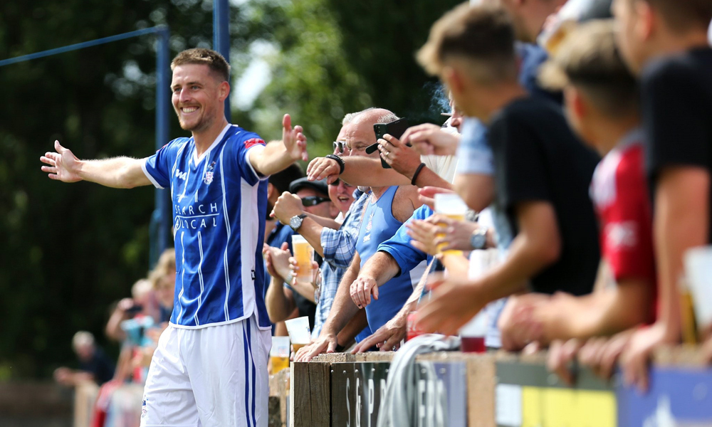 EXMOUTH TOWN | BATH IN FULL FLOW