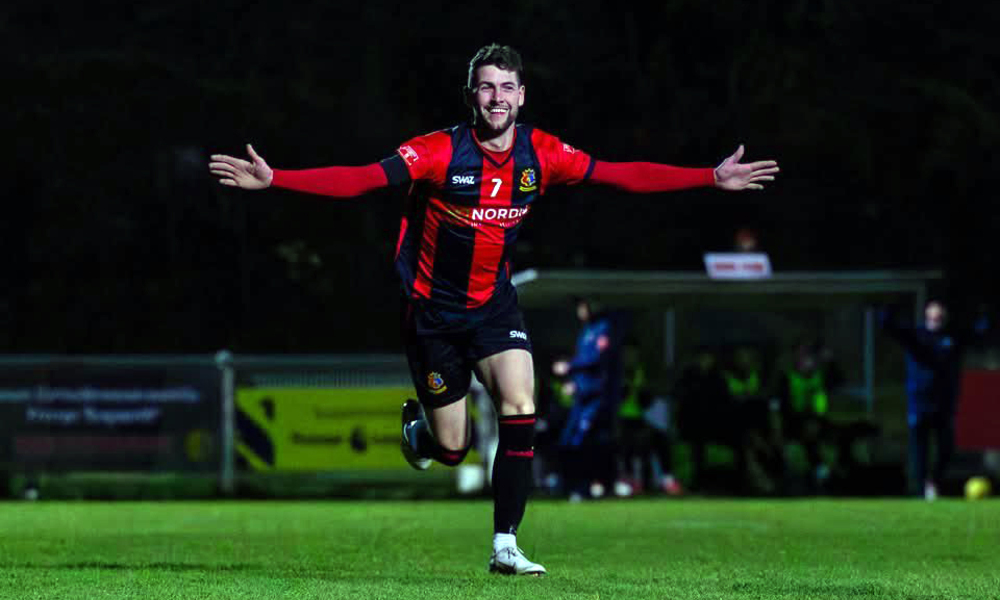 TAVISTOCK AFC | HAPPY DAYS