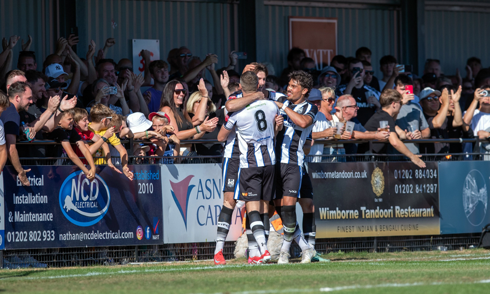 WIMBORNE TOWN | HARD GRAFT