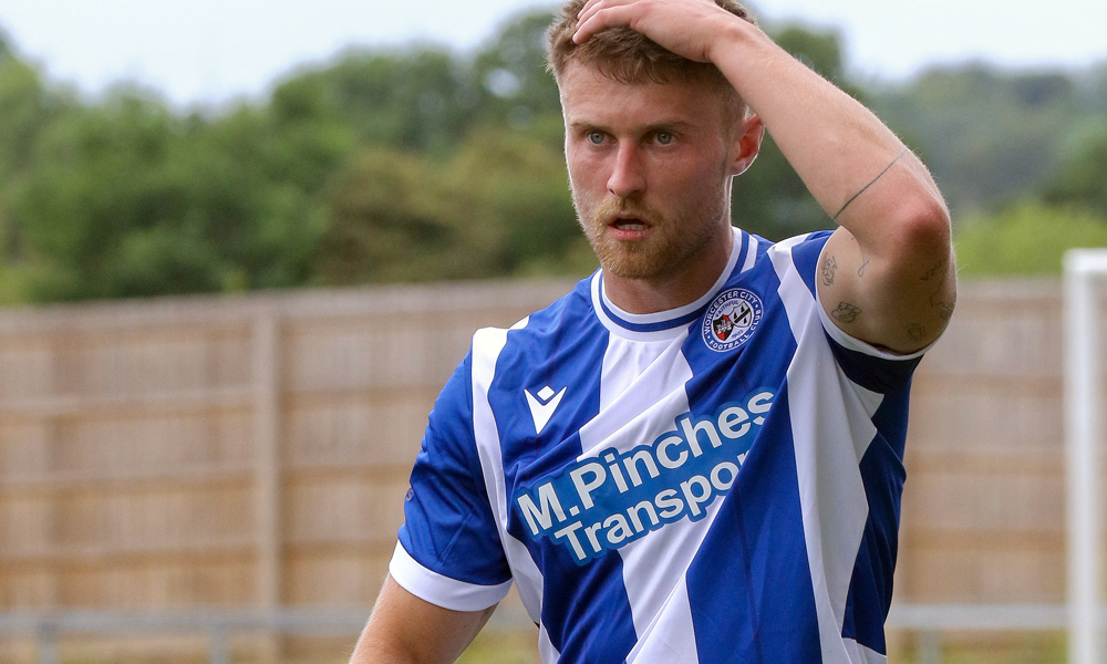 WORCESTER CITY | IN THE PINK