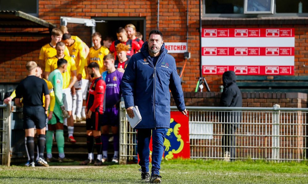 TAVISTOCK AFC | LONG-SERVING HENDERSON DEPARTS