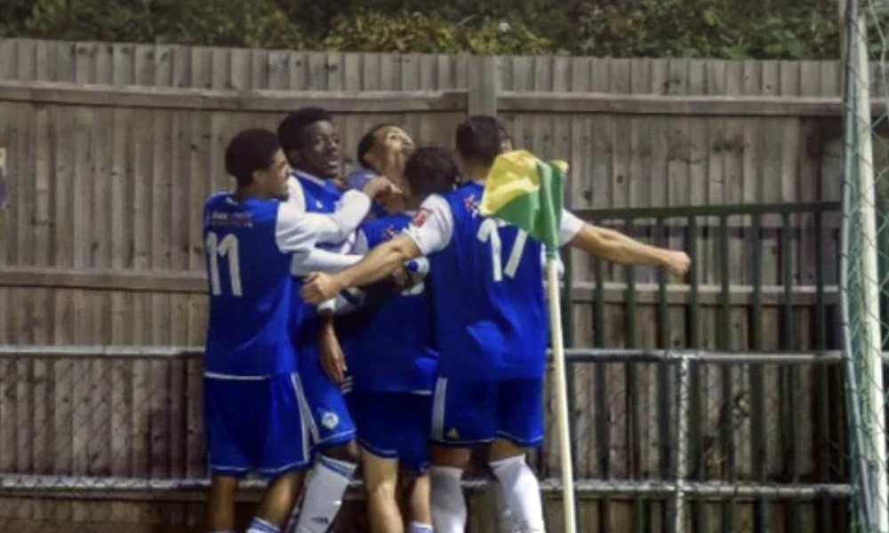 HERTFORD TOWN | JOY OF SIX